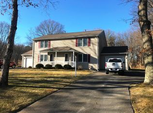 550 Big Water Rd, South Kingstown, RI 02879