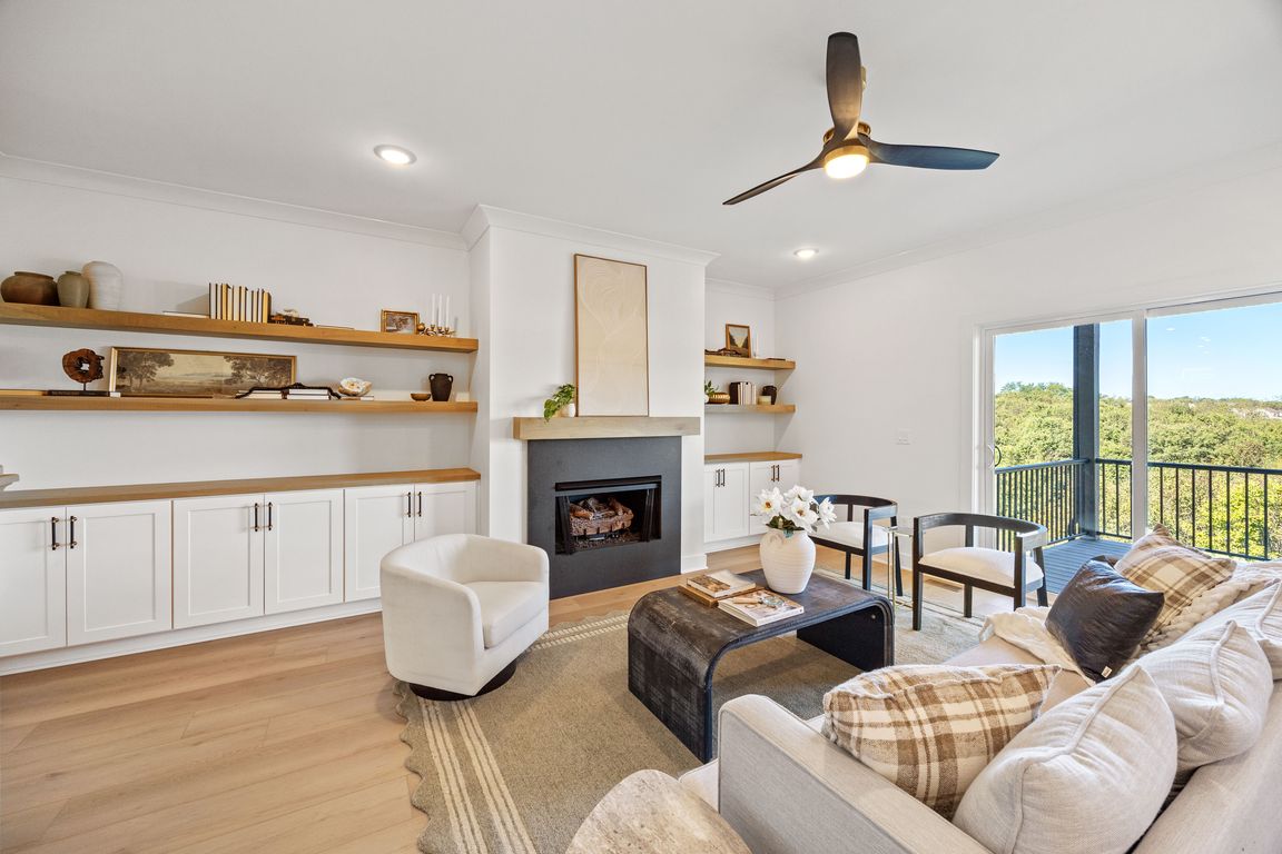 next background image