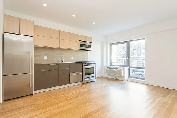 Rented by MNS | media 28