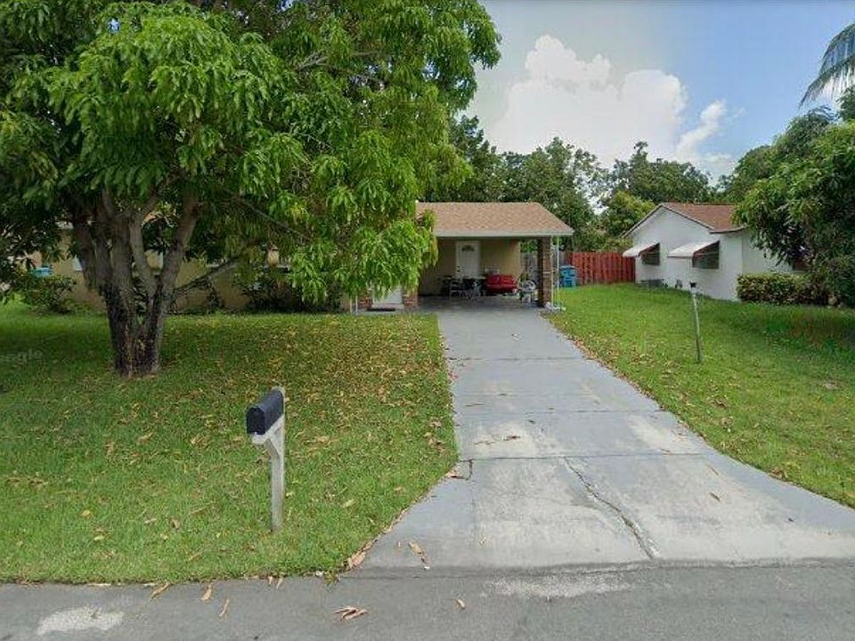 1st image of 2109 NE 1st St