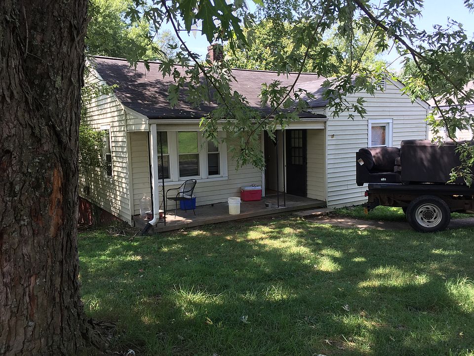 1st image of 321 Andrews St