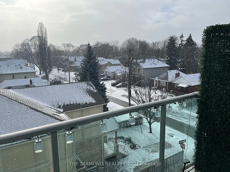 3391 Bloor St W #407 — Photo 16