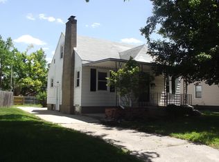 2432 S 5th St, Springfield, IL 62703