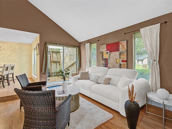 5th image of 3811 Lamplighter Cir