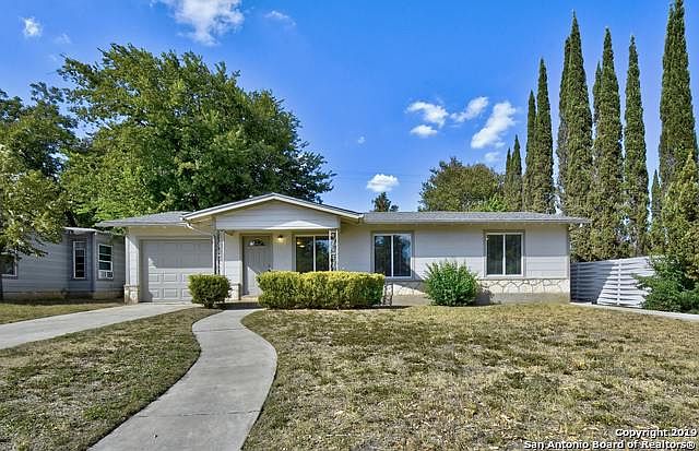 1st image of 107 Addax Dr