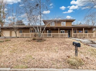 4497 S Oak Leaf Ct, Saint Paul, MN 55127