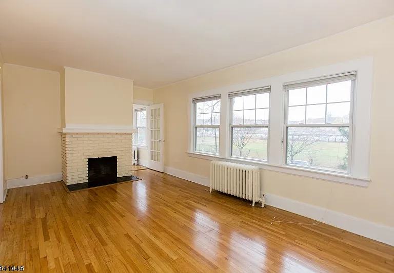 45 Essex Ave — Photo 3