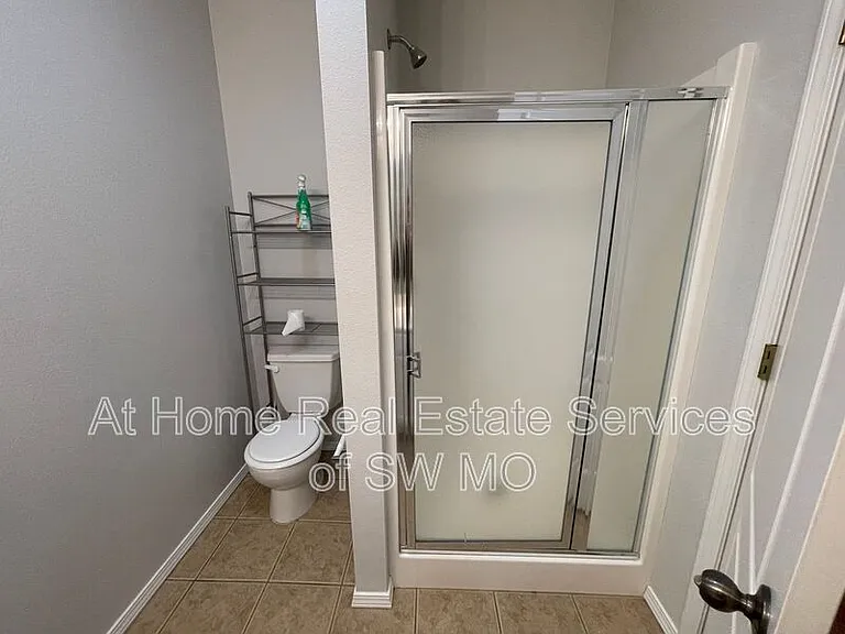 977 S Ballard Dr — Photo 18