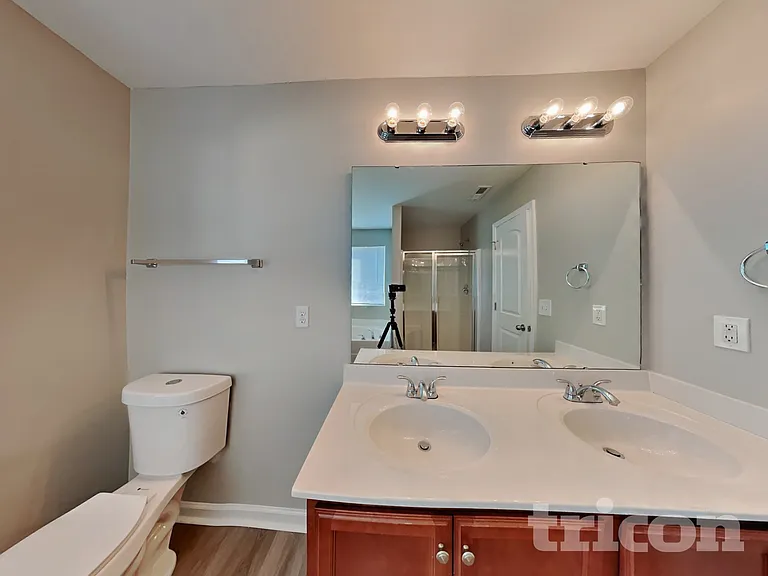 47 Hallow Oak St — Photo 9