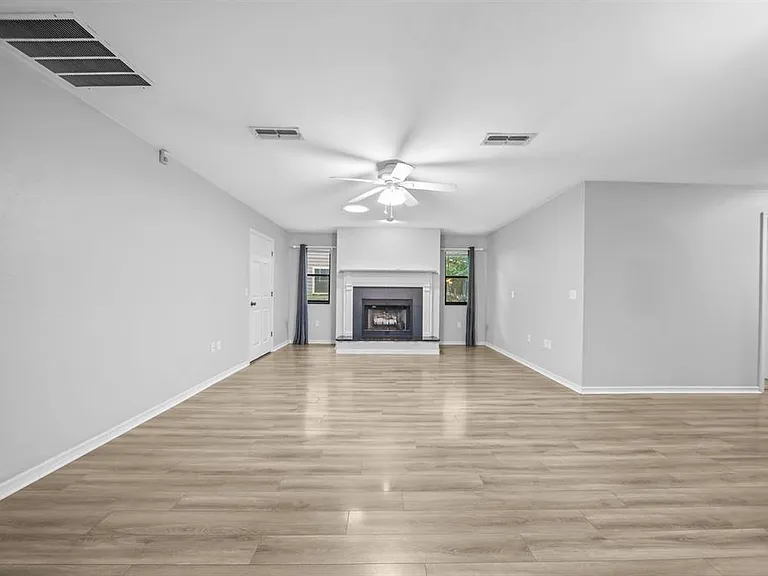 8025 SW 47th Ct — Photo 8