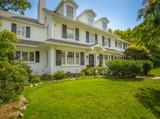 115 Averill St, Lookout Mountain, TN 37350