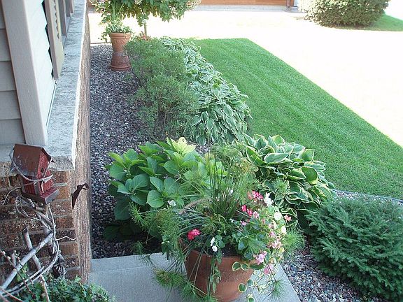 Front side landscaping