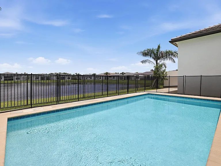 9008 Corsican Finch Ct — Photo 26