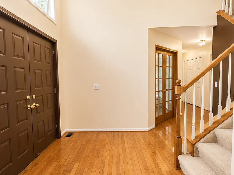 7622 Park Meadow Ln — Photo 11