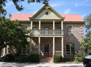 404 S Avenue M, Marble Falls, TX 78654