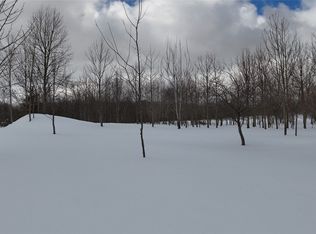 7151 Geneva Marie Ln, Girard, PA 16417