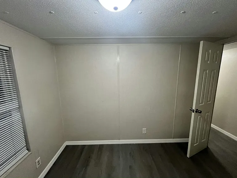 Auburndale Estates — Photo 12