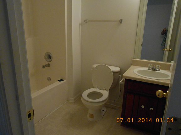 MOVE OUT BAKERTOWN 213, 1631 CARDIGAN, 6 HICKORY NOTICE 537