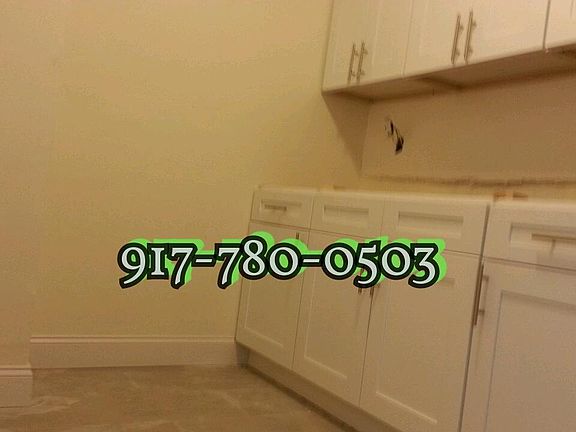 3rd image of 13257 Sanford Ave APT 4C