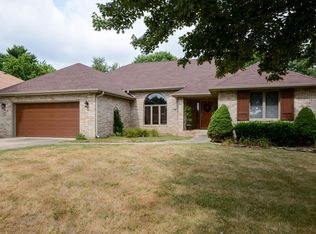 1875 S Forrest Heights Ave, Springfield, MO 65809