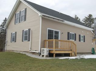 52 Brookline St, Townsend, MA 01469