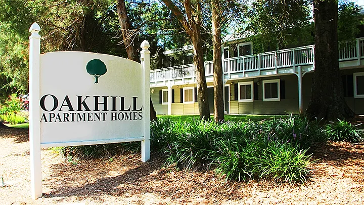 Oak Hill Apartments — Photo 10