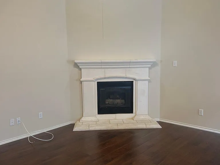 6101 Melanie Dr — Photo 10
