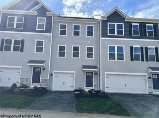 715 Hardman Dr, Morgantown, WV 26501