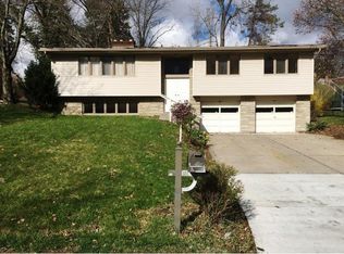 203 Centerdale Rd, Coraopolis, PA 15108