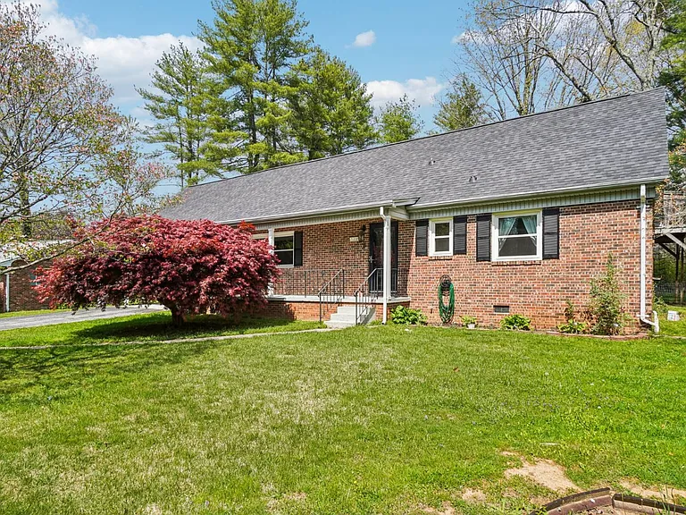 710B Heatherwood Dr — Photo 2
