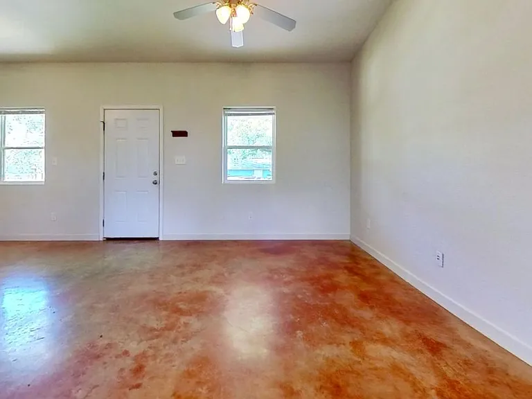 209 Jackman St — Photo 5