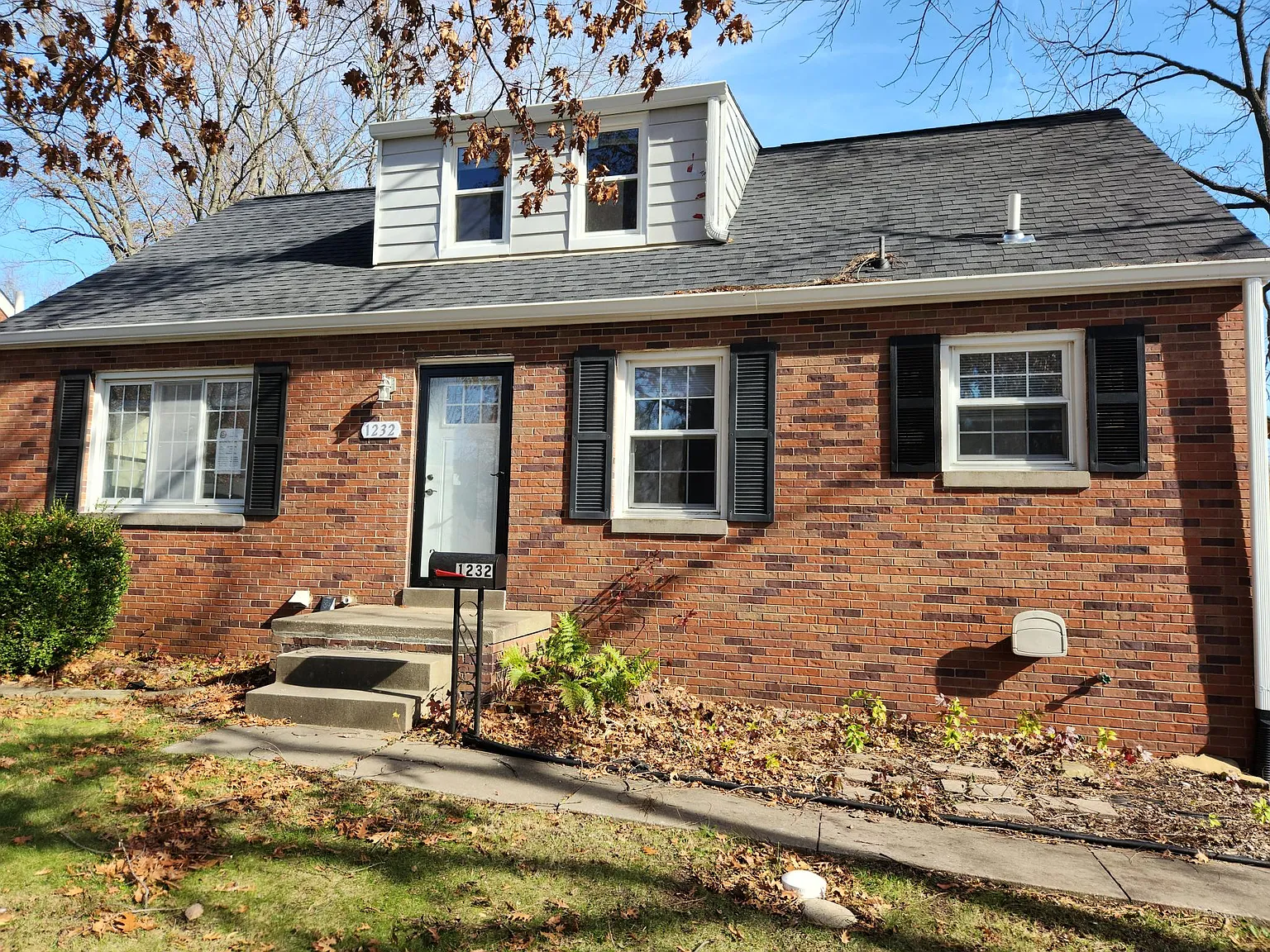 1232 Harrison St photo 1
