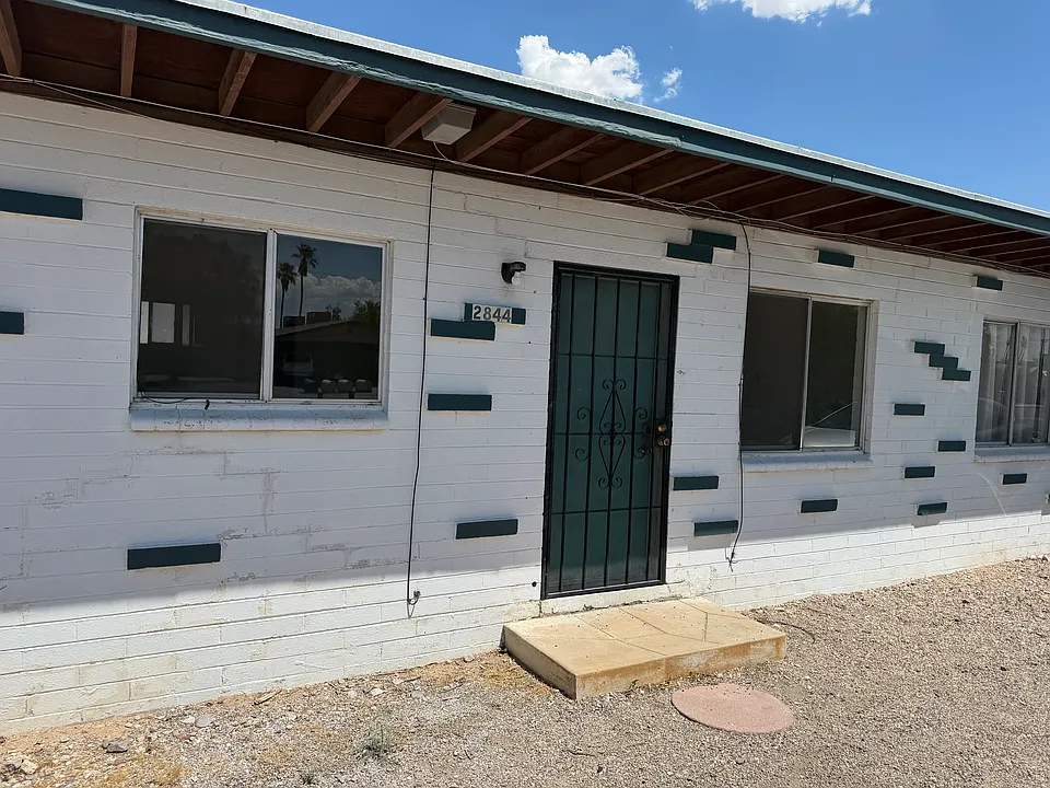 2844 N Palo Verde Blvd #2844