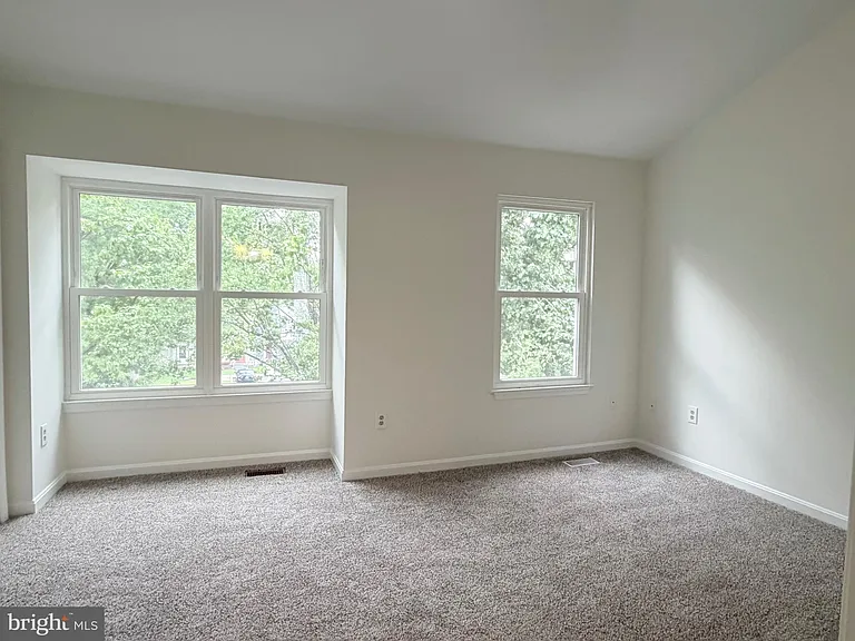9609 Clocktower Ln — Photo 13