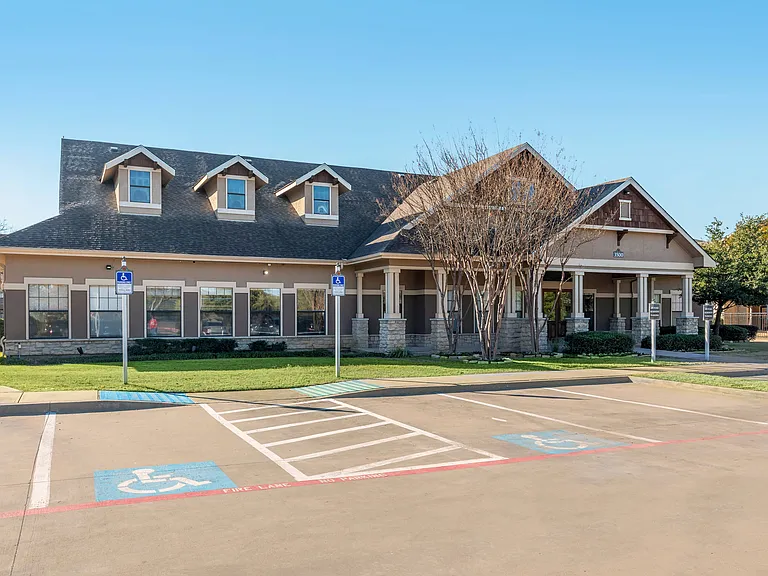 Pecan Creek on McKinney Apartments — Photo 26