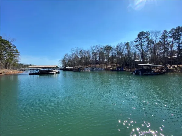 55 Majestic Shores Dr, Hartwell, GA 30643