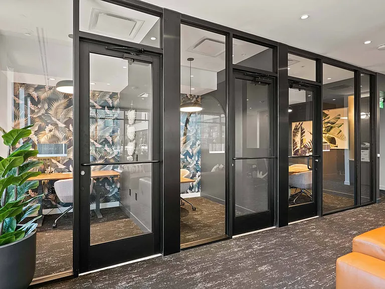 Work efficiently in one of our private workspace rooms, offering privacy and a productive atmosphere.