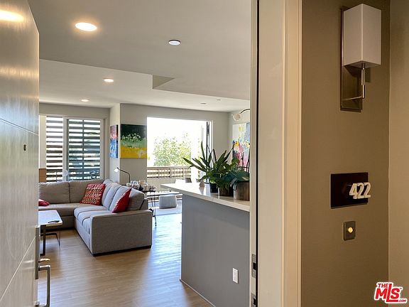 2nd image of 6030 S Seabluff Dr APT 422
