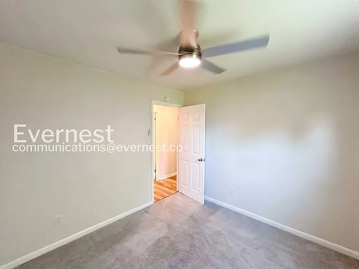 633 Hemlock Ave — Photo 9