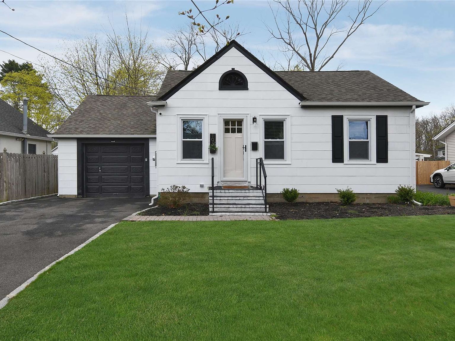 191 Maple Avenue, Smithtown, NY 11787 Zillow