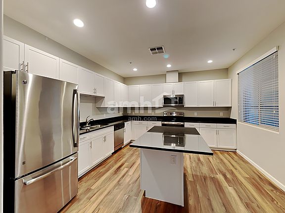 4th image of 20789 W Maiden Ln