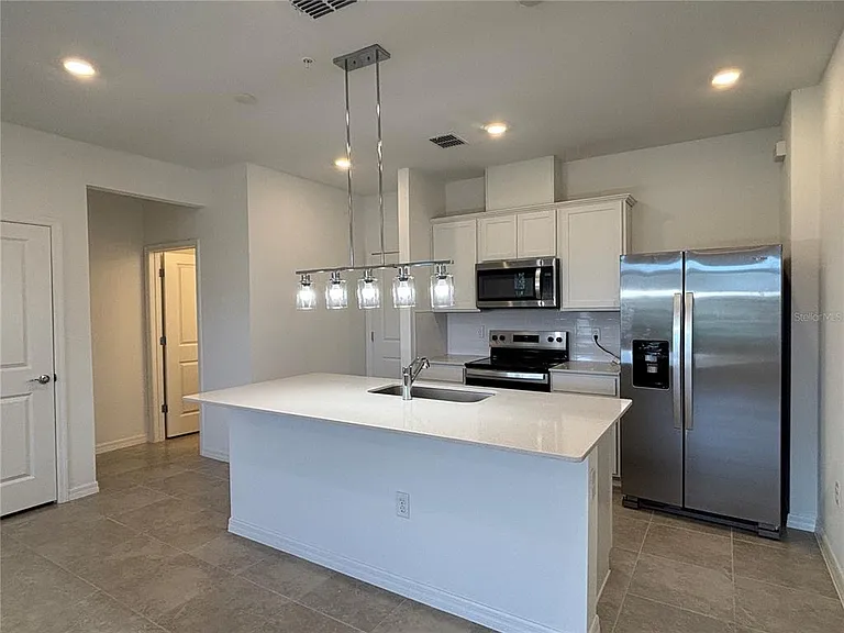 11451 Harborview St — Photo 5