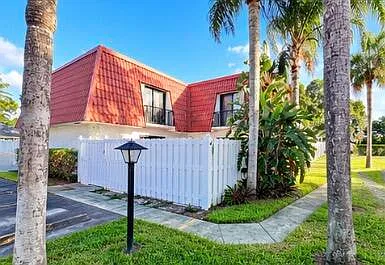 2 bed, 2.5 bath, 1650 sqft, $2,500 — Photo 2