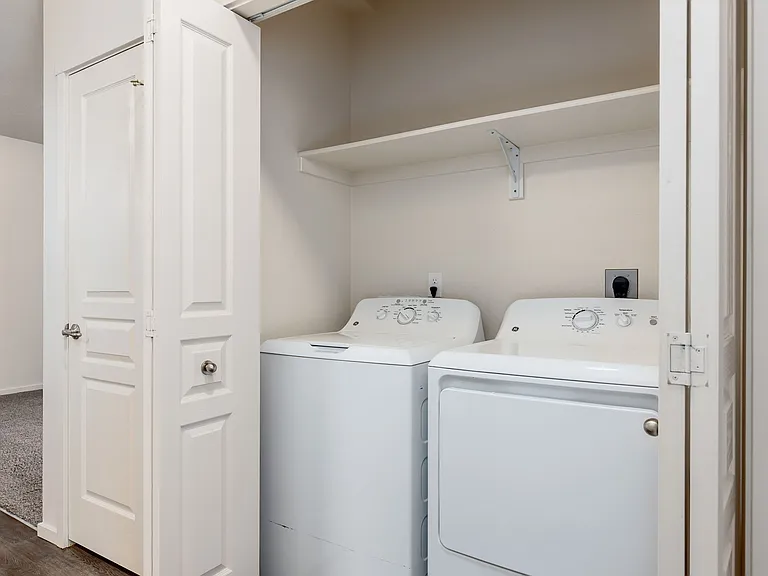 Legacy at 50th St Apartments — Photo 14