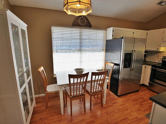 5th image of 5905 Tennyson Dr