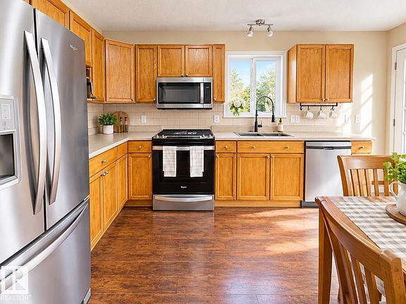 5th image of 15135 43rd St NW