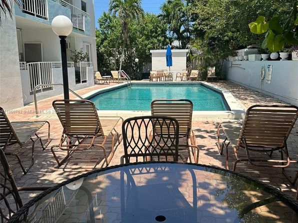 2900 Banyan St APT 305