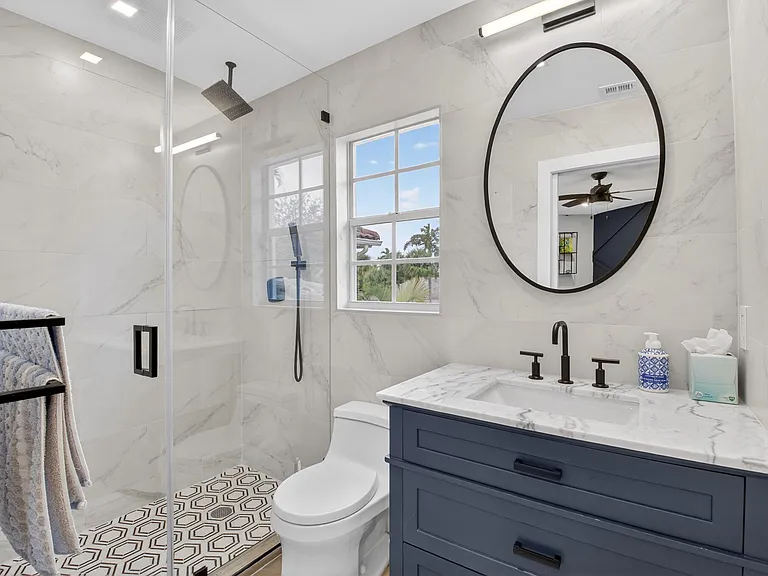 2464 NW 66th Dr — Photo 36