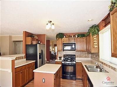 5th image of 7419 Bramblewood Ln