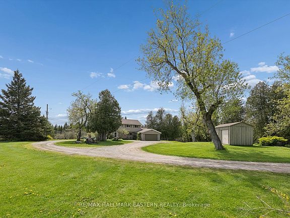 4th image of 906 Mount Horeb Rd